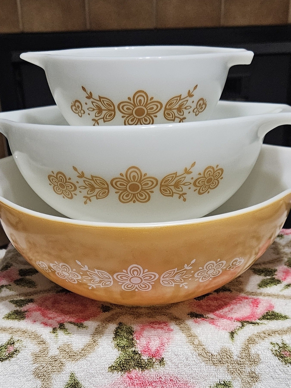 Vintage Pyrex Butterfly Gold Cinderella Bowls